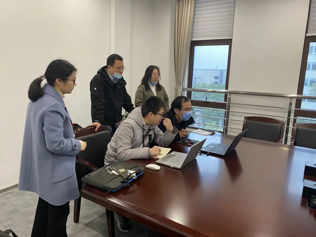 it服務(wù)機(jī)房_it服務(wù)項(xiàng)目經(jīng)理證書_it技能服務(wù)